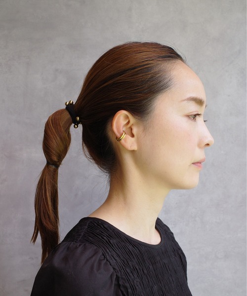 Lemme.（レム）の「【別注】Lemme for ISOLATION / Thin Cirde Earcuff /イヤーカフ/シルバー925×14KGP（イヤーカフ・レディース・ゴールド・FREE）」の5枚目の写真