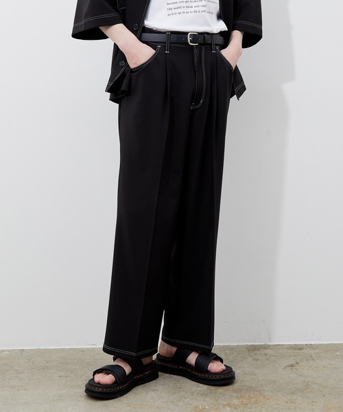 JUNRED（ジュンレッド）の「ステッチ配色ワイドストレートパンツ（その他パンツ・メンズ・ブラック/ベージュ/サックスブルー・S/M/L）」の2枚目の写真