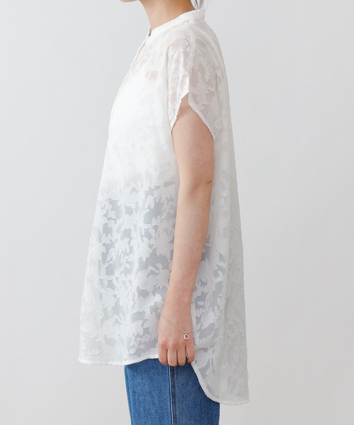 COLONY 2139（コロニートゥーワンスリーナイン）の「ジャガードシアーバンドカラーシャツ（シャツ/ブラウス・レディース・オフホワイト/ブラック/ベージュ・FREE）」の15枚目の写真