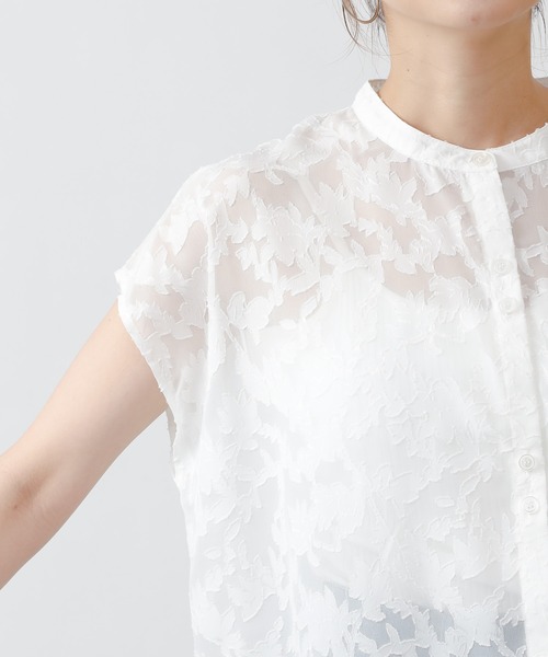 COLONY 2139（コロニートゥーワンスリーナイン）の「ジャガードシアーバンドカラーシャツ（シャツ/ブラウス・レディース・オフホワイト/ブラック/ベージュ・FREE）」の11枚目の写真