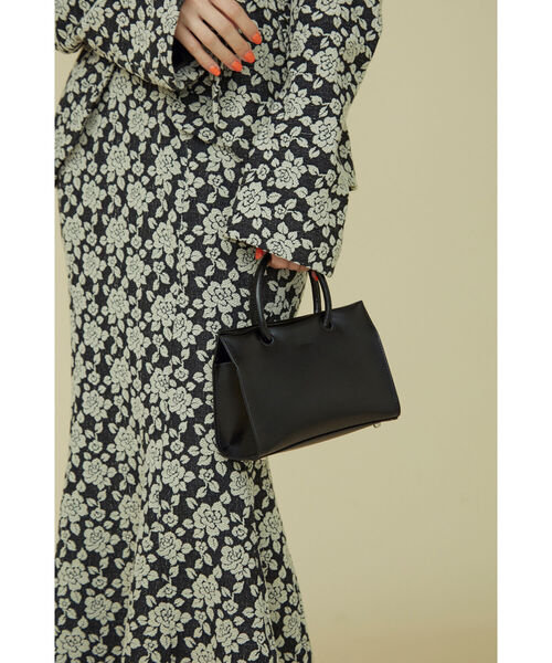 Ray BEAMS（レイビームス）の「YAHKI / ミニボストン ショルダー バッグ（ショルダーバッグ・レディース・ブラック/オレンジ・ONE SIZE）」の3枚目の写真