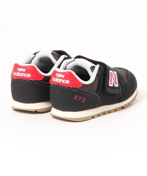NEW BALANCE（ニューバランス）の「new balance ニューバランス IZ373 ベビーシューズ 330373 HL2 [GF]（スニーカー・キッズ・ブラック×レッド・13.5cm/13.0cm/16.5cm/12cm/14.0cm/15.0cm/15.5cm/12.5cm/16.0cm/14.5cm）」の3枚目の写真