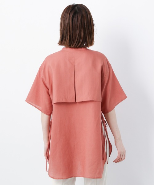 A part by（アパートバイ）の「TeLiサイドスリットシャツ半袖　 952806（シャツ/ブラウス・レディース・ブラック/オフホワイト/グリーン系その他5/オレンジ系その他4・FREE）」の21枚目の写真