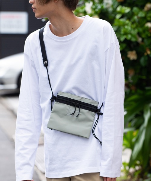FREDRIK PACKERS(フレドリックパッカーズ)の「【FREDRIK PACKERS】420D UTILITY SACK S サコッシュバッグ フレドリックパッカーズ(ショルダーバッグ・レディース・ブラック/パープル/オリーブ/カーキ/シルバー・FREE)」の22枚目の写真