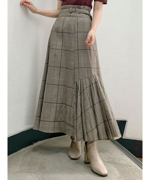 dazzlin（ダズリン）の「サイドヘムプリーツスカート（スカート・レディース・ダークブラウン/ブラウン/グレー/モカ・SMALL/MEDIUM）」の3枚目の写真