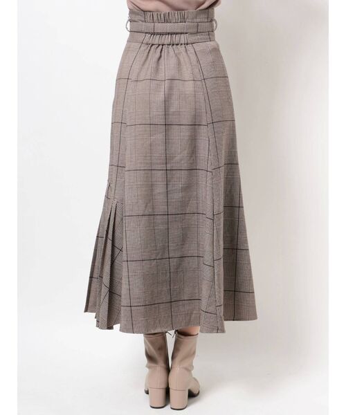 dazzlin（ダズリン）の「サイドヘムプリーツスカート（スカート・レディース・ダークブラウン/ブラウン/グレー/モカ・SMALL/MEDIUM）」の15枚目の写真