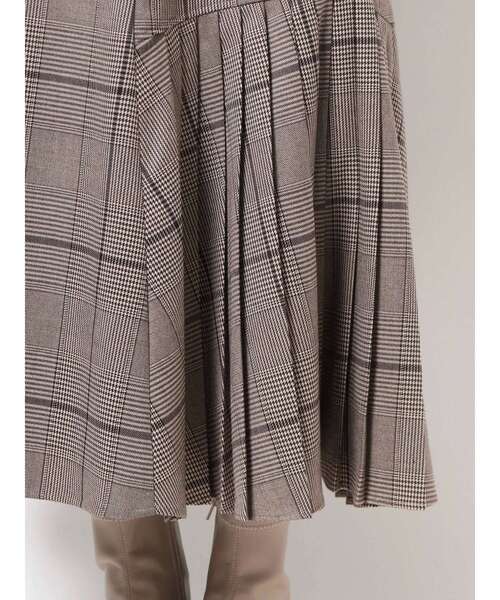 dazzlin（ダズリン）の「サイドヘムプリーツスカート（スカート・レディース・ダークブラウン/ブラウン/グレー/モカ・SMALL/MEDIUM）」の14枚目の写真