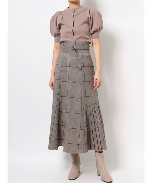 dazzlin（ダズリン）の「サイドヘムプリーツスカート（スカート・レディース・ダークブラウン/ブラウン/グレー/モカ・SMALL/MEDIUM）」の13枚目の写真