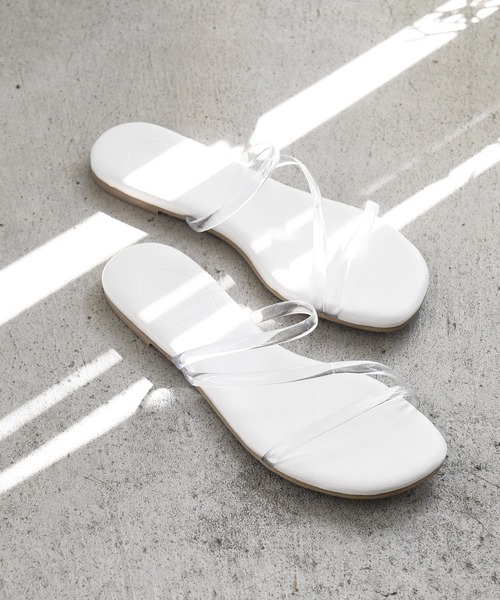 NOFALL（ノーフォール）の「クリアストラップフラットサンダル（サンダル・レディース・ホワイト系その他/ブラック系その他/ベージュ系その他/ブルー系その他・LL/3L/SS/S/M/L/XXS/XXXS/4L）」の2枚目の写真