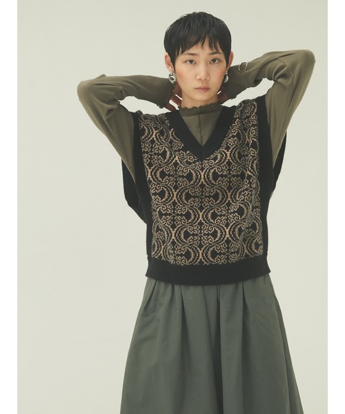 armonia（アルモニーア）の「armonia・ジャガードニットベスト（ベスト・レディース・ブラック/モカ・FREE）」の21枚目の写真