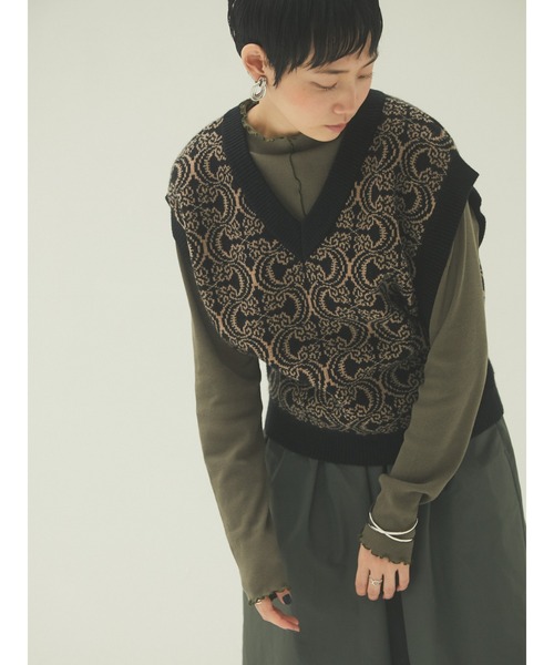 armonia（アルモニーア）の「armonia・ジャガードニットベスト（ベスト・レディース・ブラック/モカ・FREE）」の7枚目の写真