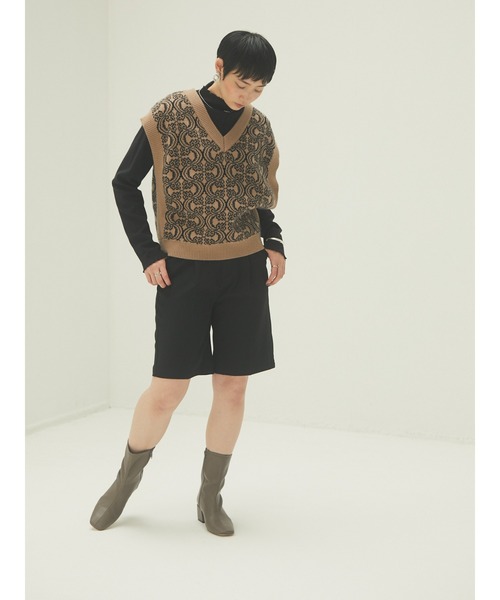 armonia（アルモニーア）の「armonia・ジャガードニットベスト（ベスト・レディース・ブラック/モカ・FREE）」の8枚目の写真