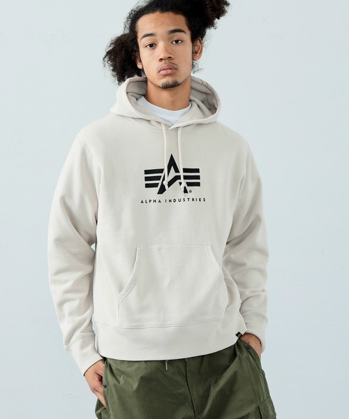 Alpha Industries（アルファインダストリーズ）の「Aマーク ブランドロゴパーカー 無地/カモ柄（スウェット・メンズ・ブラック/ヘザーグレー/ホワイト系その他/ブラック系その他/ブルー系その他/グレイッシュベージュ/グレイッシュブルー・MEDIUM/LARGE/X-LARGE）」の5枚目の写真