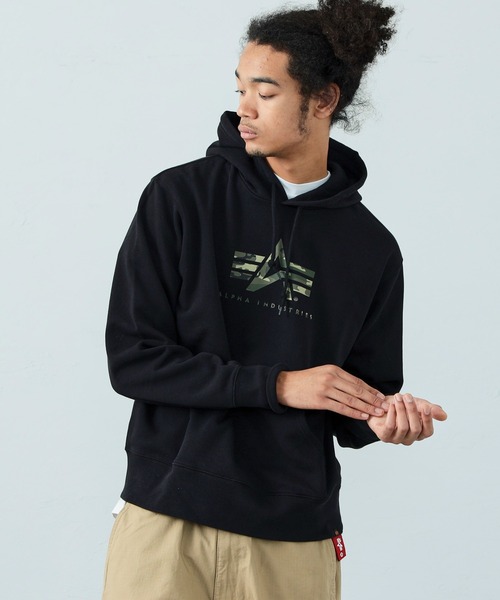 Alpha Industries（アルファインダストリーズ）の「Aマーク ブランドロゴパーカー 無地/カモ柄（スウェット・メンズ・ブラック/ヘザーグレー/ホワイト系その他/ブラック系その他/ブルー系その他/グレイッシュベージュ/グレイッシュブルー・MEDIUM/LARGE/X-LARGE）」の17枚目の写真