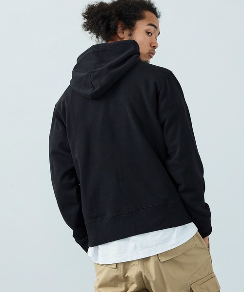 Alpha Industries（アルファインダストリーズ）の「Aマーク ブランドロゴパーカー 無地/カモ柄（スウェット・メンズ・ブラック/ヘザーグレー/ホワイト系その他/ブラック系その他/ブルー系その他/グレイッシュベージュ/グレイッシュブルー・MEDIUM/LARGE/X-LARGE）」の20枚目の写真