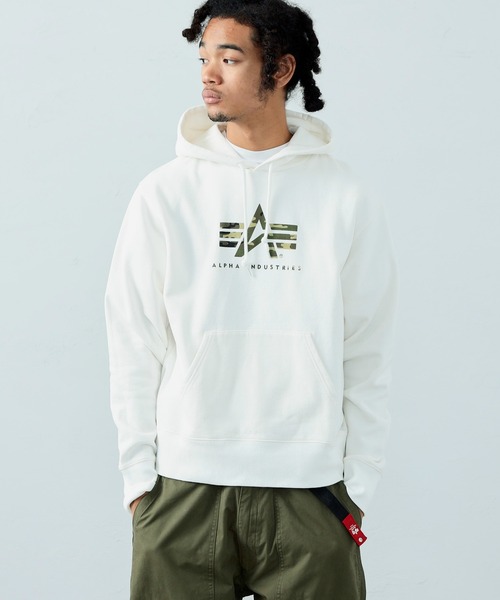 Alpha Industries（アルファインダストリーズ）の「Aマーク ブランドロゴパーカー 無地/カモ柄（スウェット・メンズ・ブラック/ヘザーグレー/ホワイト系その他/ブラック系その他/ブルー系その他/グレイッシュベージュ/グレイッシュブルー・MEDIUM/LARGE/X-LARGE）」の8枚目の写真