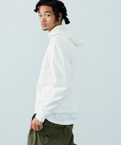 Alpha Industries（アルファインダストリーズ）の「Aマーク ブランドロゴパーカー 無地/カモ柄（スウェット・メンズ・ブラック/ヘザーグレー/ホワイト系その他/ブラック系その他/ブルー系その他/グレイッシュベージュ/グレイッシュブルー・MEDIUM/LARGE/X-LARGE）」の9枚目の写真