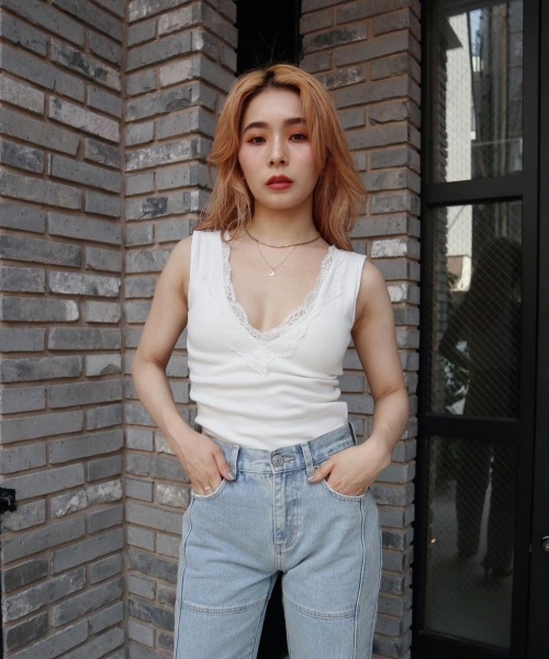 FIG&VIPER（フィグアンドバイパー）の「リブレースブラタンク（タンクトップ・レディース・ブラック/ホワイト/ブルー・FREE）」の2枚目の写真