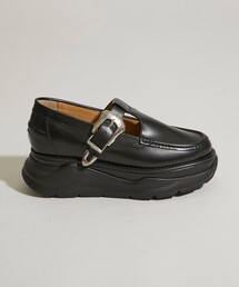 TOGA PULLA（トーガ プルラ）の「メタルコンチョバブーシュ AJ1165