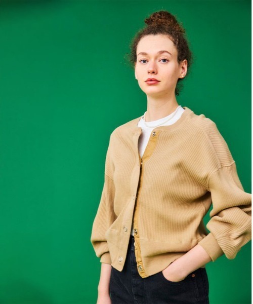 THE SHINZONE（ザ　シンゾーン）の「CAPELIN CARDIGAN（カーディガン/ボレロ・レディース・ブラック系その他/キナリ/ベージュ系その他/レッド系その他/ネイビー・FREE）」の3枚目の写真