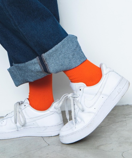 WEGO（ウィゴー）の「WEGO/カラーリブ無地ソックス（ソックス/靴下・レディース・ブラウン/ワイン/マスタード/パープル/ブラック/ホワイト/ベージュ/グレー/サックスブルー/ダークグリーン/ダークオレンジ/グリーン/イエロー系その他/ブルー系その他/パープル系その他/ピンク/レッド/ブルー/オレンジ/その他2/その他1・23-25cm）」の19枚目の写真