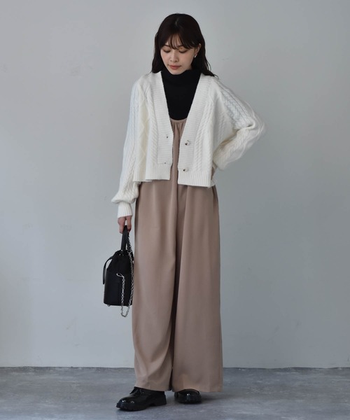 Cheri（シェリ）の「ショート丈ケーブルニットカーディガン（カーディガン/ボレロ・レディース・ベージュ/ブルー・FREE）」の7枚目の写真