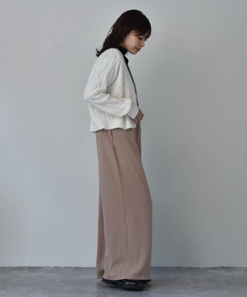 Cheri（シェリ）の「ショート丈ケーブルニットカーディガン（カーディガン/ボレロ・レディース・ベージュ/ブルー・FREE）」の13枚目の写真