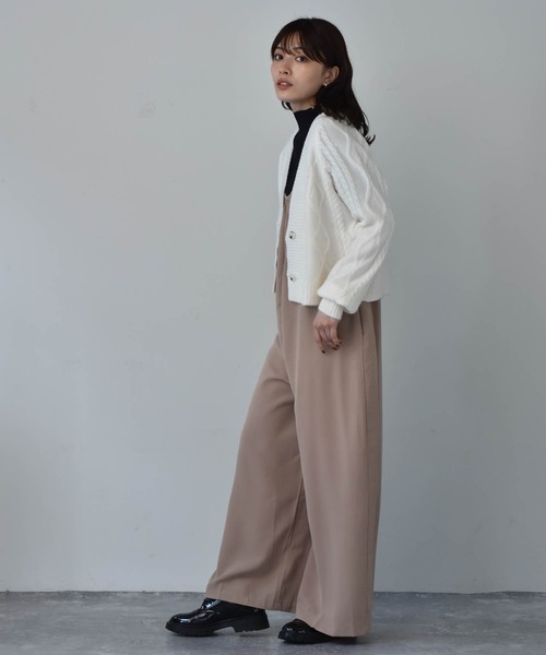 Cheri（シェリ）の「ショート丈ケーブルニットカーディガン（カーディガン/ボレロ・レディース・ベージュ/ブルー・FREE）」の4枚目の写真