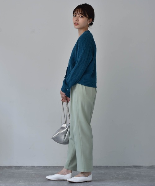 Cheri（シェリ）の「ショート丈ケーブルニットカーディガン（カーディガン/ボレロ・レディース・ベージュ/ブルー・FREE）」の9枚目の写真