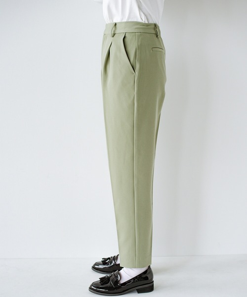 haco!（ハコ）の「重くなりがちなコーデを明るく変身！大人に便利なきれいめテーパードパンツ by que made me（その他パンツ・レディース・オレンジ/グリーン/アイボリー・SMALL/MEDIUM/LARGE/X-LARGE）」の7枚目の写真