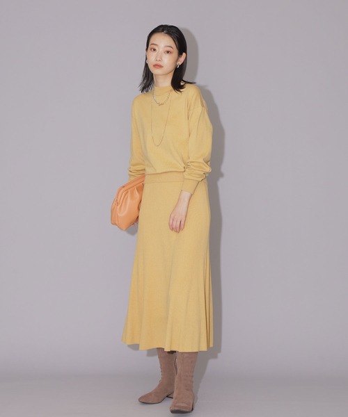 NATURAL BEAUTY BASIC（ナチュラルビューティーベーシック）の「ゴアードスカートニットセットアップ（ワンピース・レディース・ベージュ/イエロー/ネイビー・SMALL/MEDIUM）」の17枚目の写真