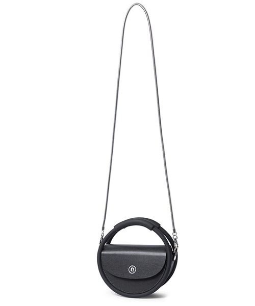 ナナナナ HOOP RECYCLED LEATHER ショルダーバッグ NaNa-NaNa（ナナナナ）の「nana-nana/ナナナナ HOOP RECYCLED LEATHER
