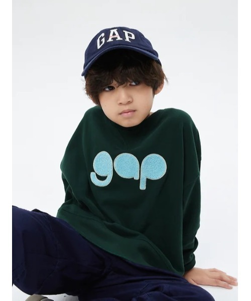 GAP（ギャップ）の「オーバーサイズ GAPロゴスウェット (キッズ)（スウェット・キッズ・ネイビー/オフホワイト/グリーン/その他・S/M/L/XL/XXL）」の3枚目の写真