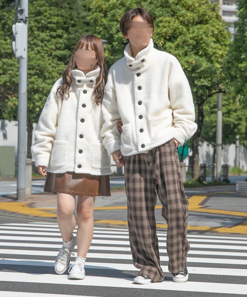 PairPair(ペアペア)の「2WAYボアブルゾン(ユニセックス)(ブルゾン・レディース・アイボリー/モカ・FREE)」の4枚目の写真