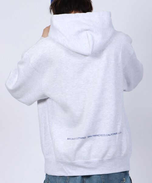 BEN DAVIS/WHITE LABEL(ベンデイビス ホワイトラベル)の「【BEN DAVIS(ベンデイビス)】LEAGUER PATCHED HOODIE / ベースボール ロゴ ワッペン パーカー(パーカー・メンズ・ブルー/エメラルド/オフホワイト/イエロー・MEDIUM/LARGE)」の14枚目の写真