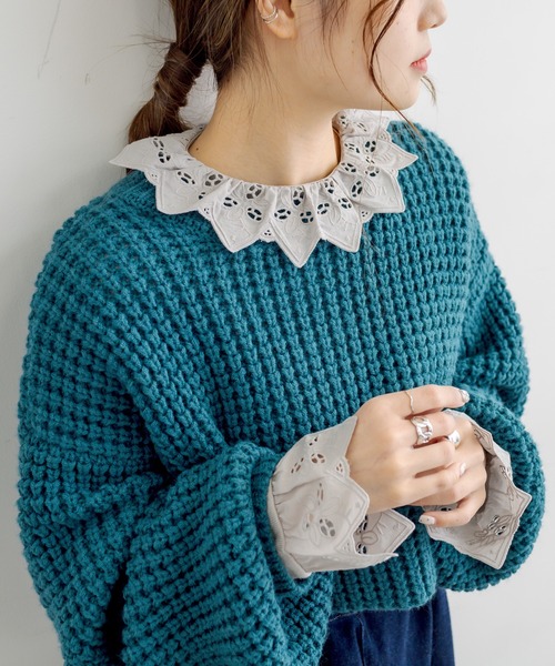 PUAL CE CIN（ピュアルセシン）の「ラッフル襟レースインナー（Tシャツ/カットソー・レディース・ブラック/ナチュラル/グレイッシュベージュ・FREE）」の3枚目の写真