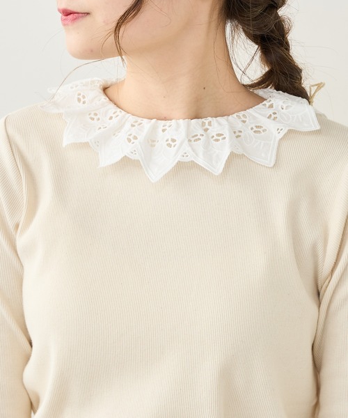 PUAL CE CIN（ピュアルセシン）の「ラッフル襟レースインナー（Tシャツ/カットソー・レディース・ブラック/ナチュラル/グレイッシュベージュ・FREE）」の17枚目の写真