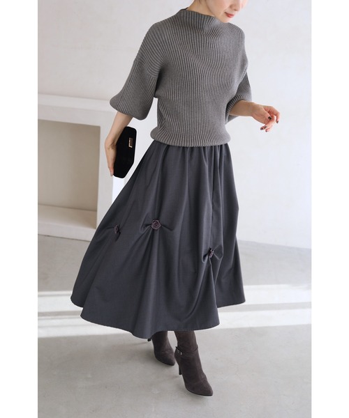 cawaii（カワイイ）の「ふんわりタックシルエットのバラ咲くコクーンミディアムスカート（スカート・レディース・グレー/ブラック・FREE）」の16枚目の写真