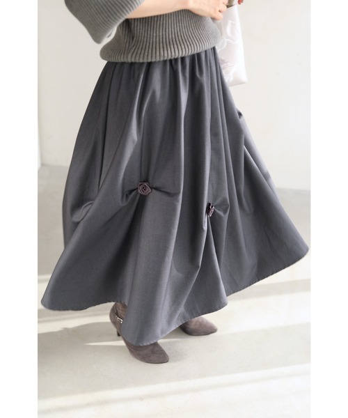 cawaii（カワイイ）の「ふんわりタックシルエットのバラ咲くコクーンミディアムスカート（スカート・レディース・グレー/ブラック・FREE）」の20枚目の写真