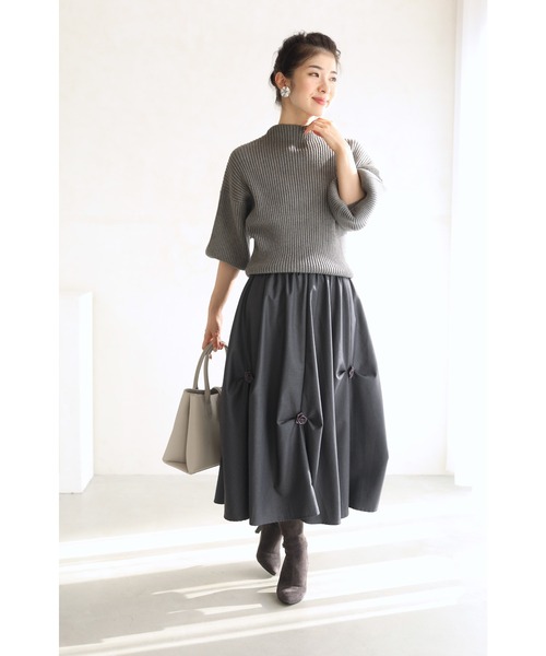 cawaii（カワイイ）の「ふんわりタックシルエットのバラ咲くコクーンミディアムスカート（スカート・レディース・グレー/ブラック・FREE）」の15枚目の写真