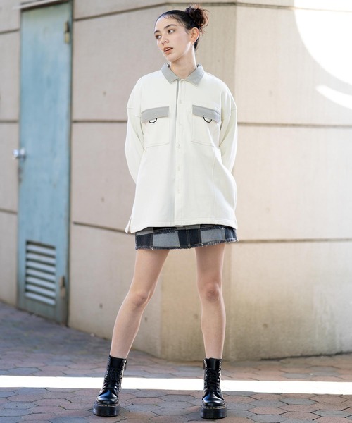 X-girl(エックスガール)の「EASY WORK SHIRT(シャツ/ブラウス・レディース・ホワイト/ベージュ/チャコール・S/M)」の11枚目の写真