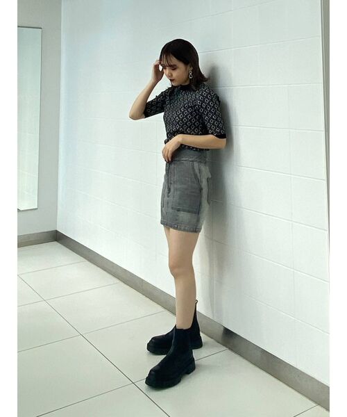 MURUA（ムルーア）の「ハイウエストタイトミニスカート【セットアップ着用可能】（スカート・レディース・ベージュ/グレー/イエロー/アイボリー・1/2）」の9枚目の写真