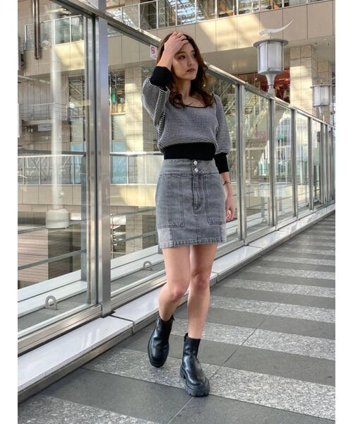 MURUA（ムルーア）の「ハイウエストタイトミニスカート【セットアップ着用可能】（スカート・レディース・ベージュ/グレー/イエロー/アイボリー・1/2）」の14枚目の写真