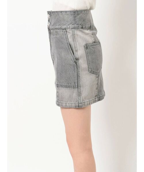 MURUA（ムルーア）の「ハイウエストタイトミニスカート【セットアップ着用可能】（スカート・レディース・ベージュ/グレー/イエロー/アイボリー・1/2）」の19枚目の写真