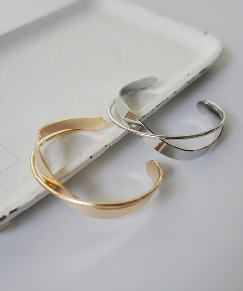 Port（ポート）の「ダブル ライン クロス バングル（バングル/リストバンド・レディース・ゴールド/シルバー/ピンク・FREE）」の13枚目の写真