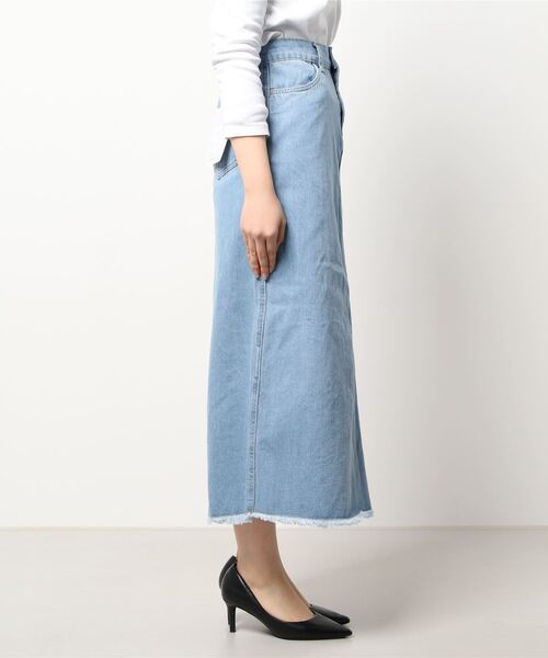 HONEYSUCKLE ROSE（ハニーサックルローズ）の「【HONEYSUCKLE ROSE】デニムセミフレアスカート（スカート・レディース・ライトインディゴブルー・L/M）」の2枚目の写真