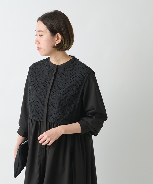 un dix cors（アンディコール）の「WEB限定　エンブロブザムシャツワンピース（シャツワンピース・レディース・ブラック/オフホワイト・FREE）」の11枚目の写真