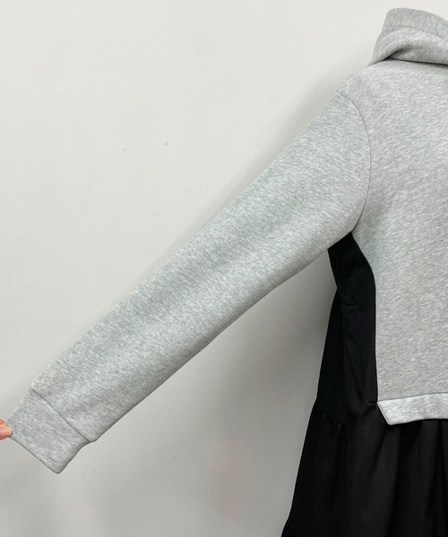 PICCIN（ピッチン）の「バックティアードフード付き裏毛ワンピース（ワンピース・レディース・ライトグレー/ブラック・M）」の17枚目の写真