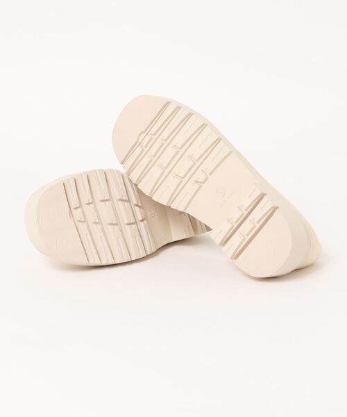 Fabby fabby（ファビィーファビィー）の「タンクソールトラックソールシンプルシューズ（ローファー・レディース・ブラック/オフホワイト・MEDIUM/LARGE/SMALL）」の4枚目の写真