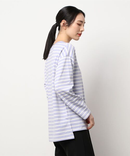 Samansa Mos2(サマンサ モスモス)の「ポンチボーダー裏起毛Tシャツ(Tシャツ/カットソー・レディース・ブラック/ベージュ/オフホワイト/ラベンダー・フリ-)」の5枚目の写真